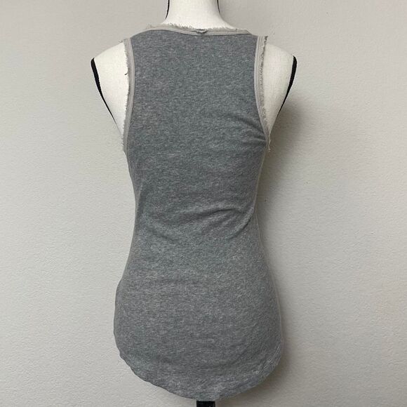 Neiman Marcus Cotton Cashmere Grey Ruffle Edge Scoop Neck Stretch Tank Large - Picture 2 of 6